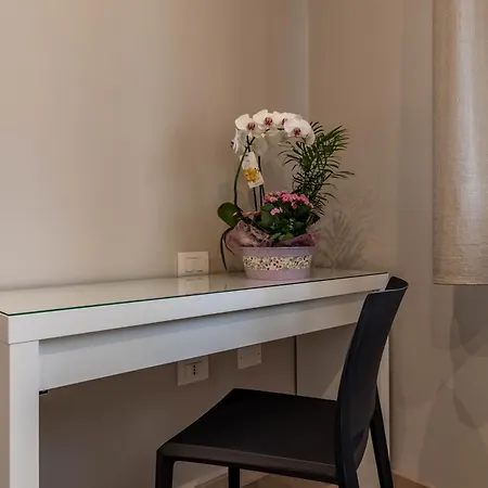 Idealhome Apartment