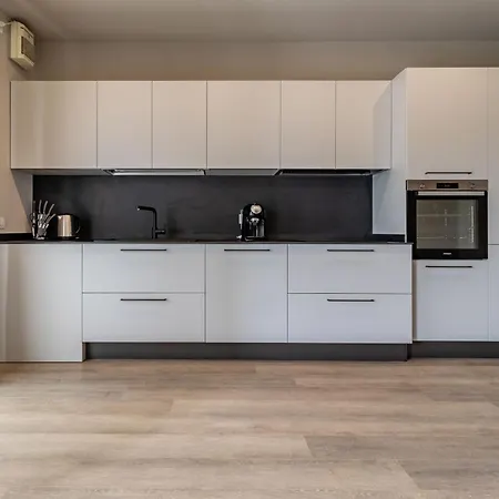 Idealhome Apartment *